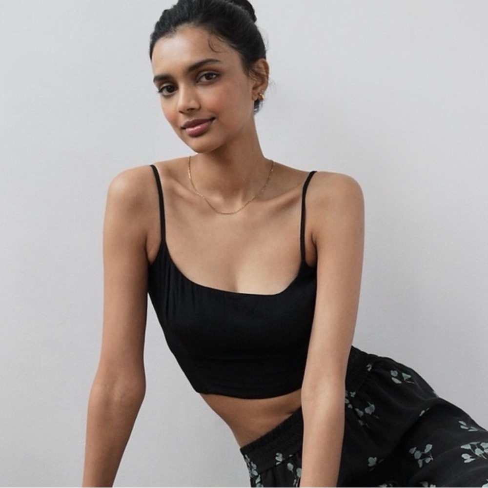 NWT Wilfred Basel Black Cropped Tank Top